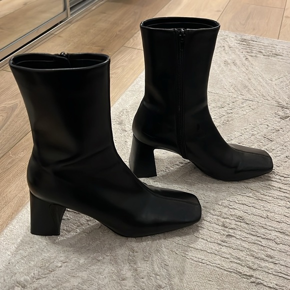 Booties - Picture 3 of 7